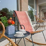 Der Valk Volendam - Recently Renovated Hotel Katwoude