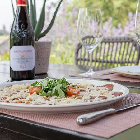 Otel Der Valk Volendam - Recently Renovated 4*