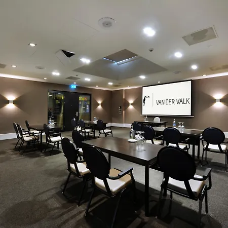 Hotel Der Valk - Recently Renovated 4*