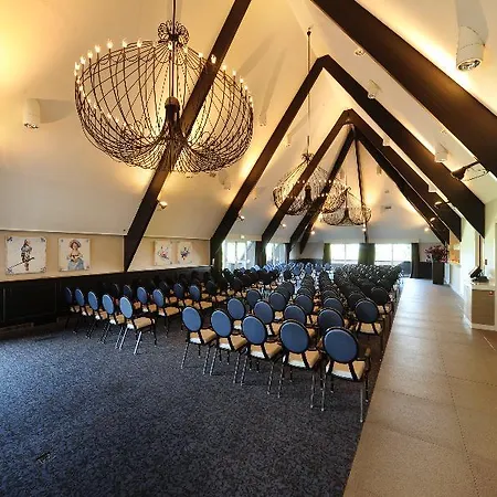 Der Valk - Recently Renovated Hotel 4*
