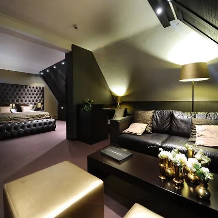Der Valk - Recently Renovated