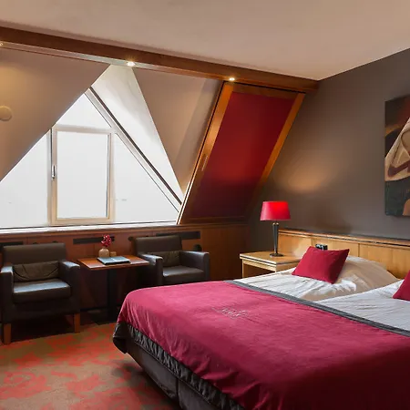 Otel Der Valk Volendam - Recently Renovated 4*