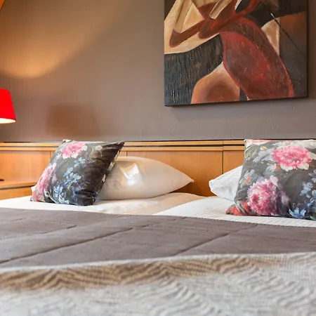Hotel Der Valk Volendam - Recently Renovated