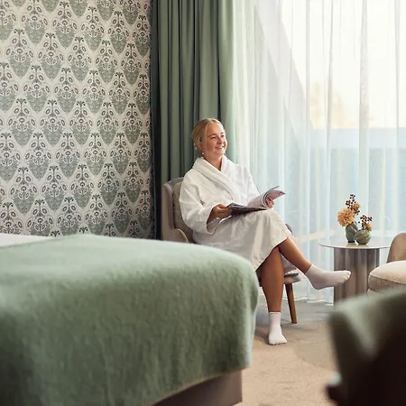 Der Valk Volendam - Recently Renovated Hotel Katwoude