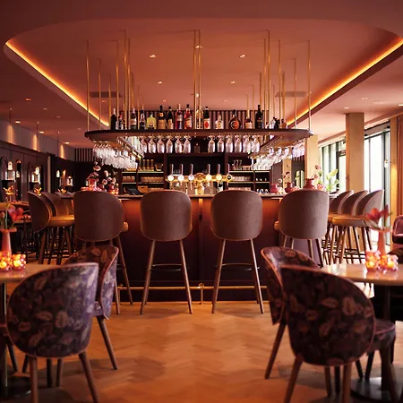 Hotel Der Valk Volendam - Recently Renovated 4*