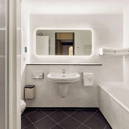 Der Valk Volendam - Recently Renovated Katwoude