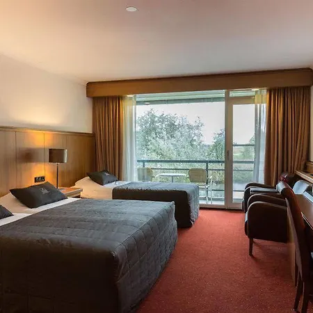 Hotel Der Valk - Recently Renovated 4*