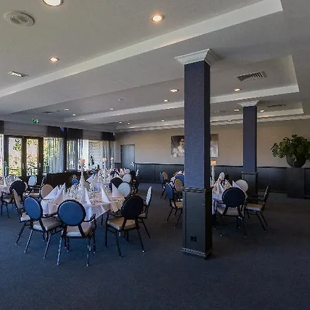 Der Valk - Recently Renovated 4*