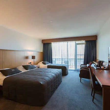 Der Valk - Recently Renovated 4*