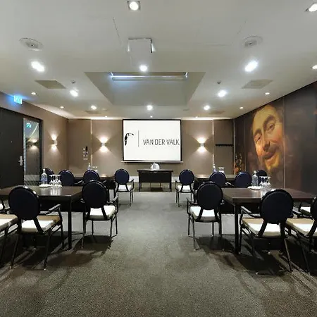 Der Valk - Recently Renovated Hotel 4*