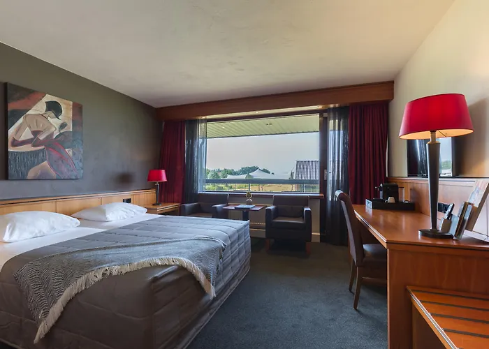 Hotel Der Valk Volendam - Recently Renovated 4*