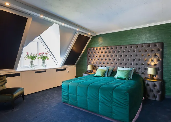 Hotel Der Valk Volendam - Recently Renovated 4*