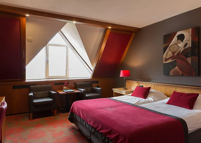 Hotel Der Valk Volendam - Recently Renovated 4*