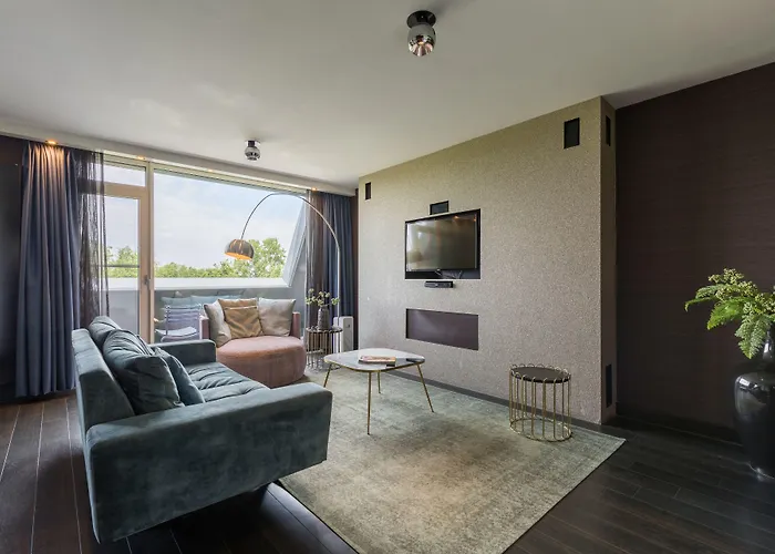 Der Valk Volendam - Recently Renovated Hotel Katwoude